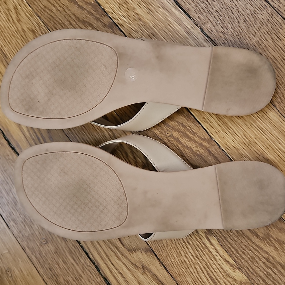 Tory Burch Leather Nude 8 - Picture 5 of 6